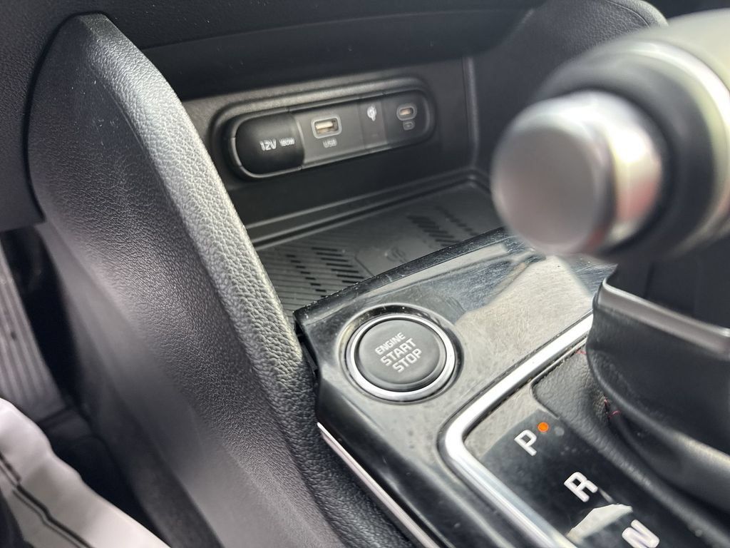 Used 2025 Kia Sportage SX FWD image 22
