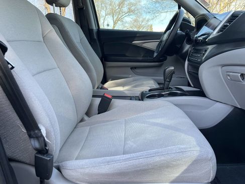 Used 2018 Honda Pilot EX image 28