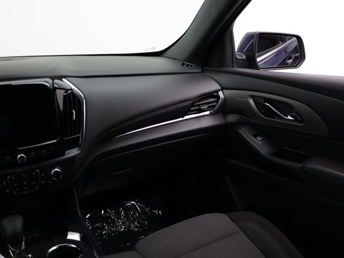 Used 2023 Chevrolet Traverse LT FWD image 35
