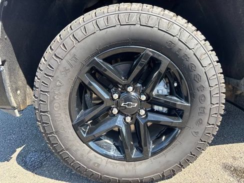 Used 2024 Chevrolet Silverado 1500 LT Trail Boss w/ Protection Package AWD/4WD image 11