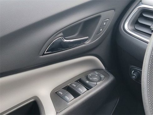 Certified 2023 Chevrolet Equinox LS w/ Driver Confidence II Package image 42