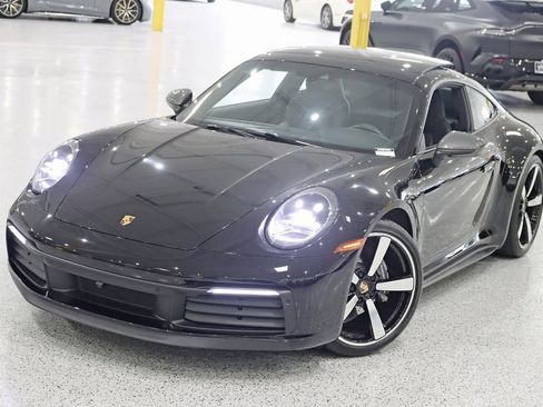 Used 2023 Porsche 911 Carrera T RWD image 5