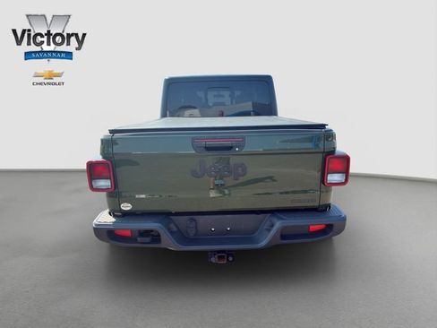 Used 2021 Jeep Gladiator Sport AWD/4WD image 6