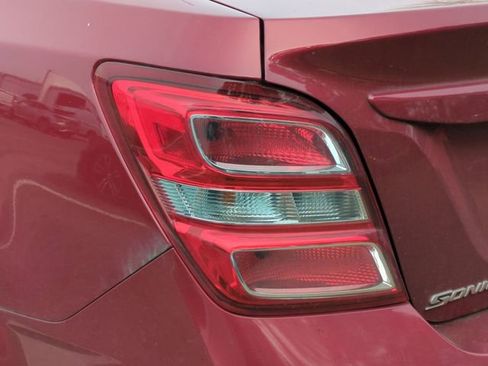 Used 2020 Chevrolet Sonic LT w/ Convenience Package image 9