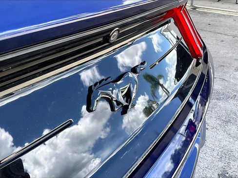 Used 2019 Ford Mustang Coupe w/ Equipment Group 101A RWD image 21