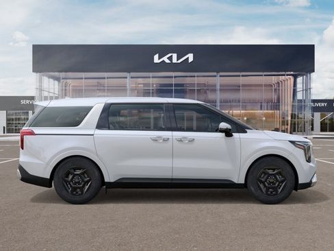 New 2027 Kia Carnival LX FWD image 7