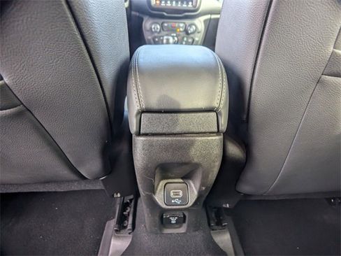 Used 2021 Jeep Renegade Limited image 15