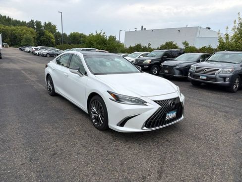 Certified 2025 Lexus ES 350 Ultra Luxury w/ Accessory Package (Z2) FWD image 16