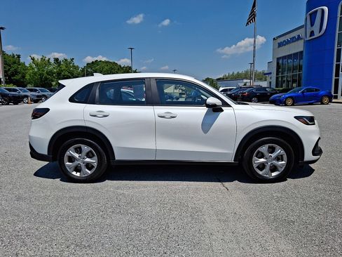 Used 2025 Honda HR-V LX image 7