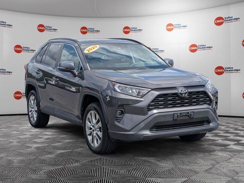 Used 2020 Toyota RAV4 XLE Premium AWD/4WD image 3