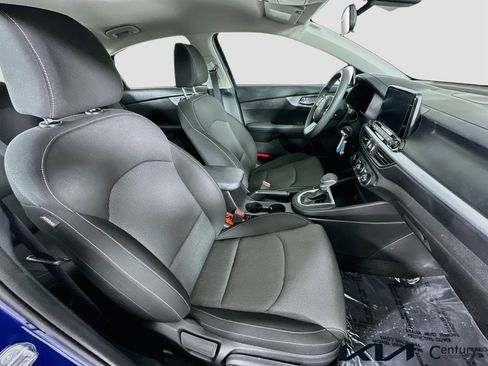 Certified 2023 Kia Forte LXS w/ LXS Technology Package FWD image 25