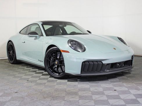 Used 2025 Porsche 911 Carrera 4 GTS image 9