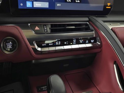 Certified 2024 Lexus LC 500 Coupe image 27