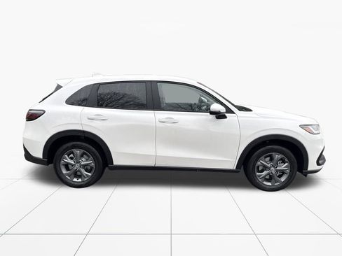 New 2026 Honda HR-V LX image 9