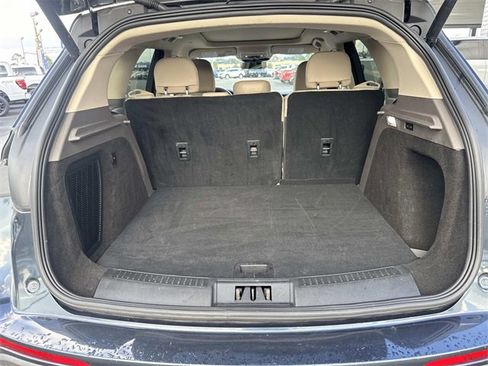 Used 2022 Lincoln Corsair Reserve w/ Equipment Group 201A image 13