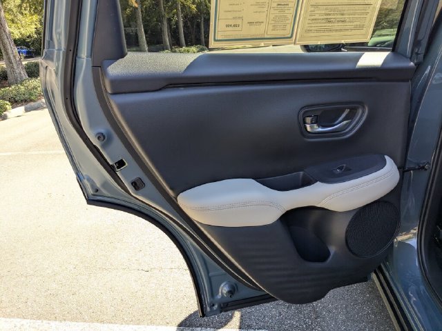Certified 2026 Honda HR-V LX image 33