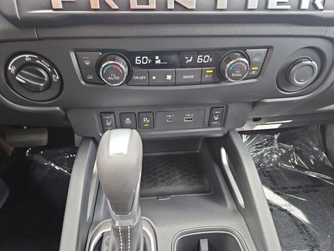 New 2026 Nissan Frontier SV AWD/4WD image 18