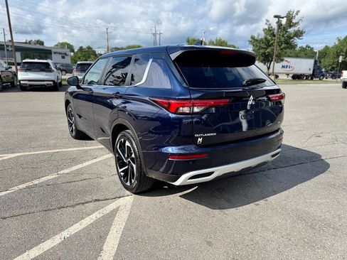 Used 2023 Mitsubishi Outlander SE AWD/4WD image 4