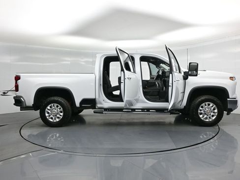 Used 2024 Chevrolet Silverado 2500 LT image 5