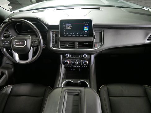 Certified 2023 GMC Yukon SLT image 10