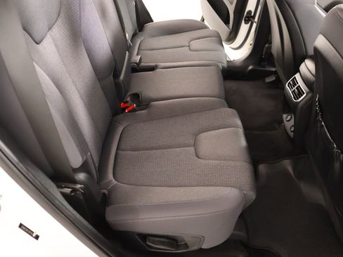 Used 2023 Hyundai Santa Fe SEL FWD image 15