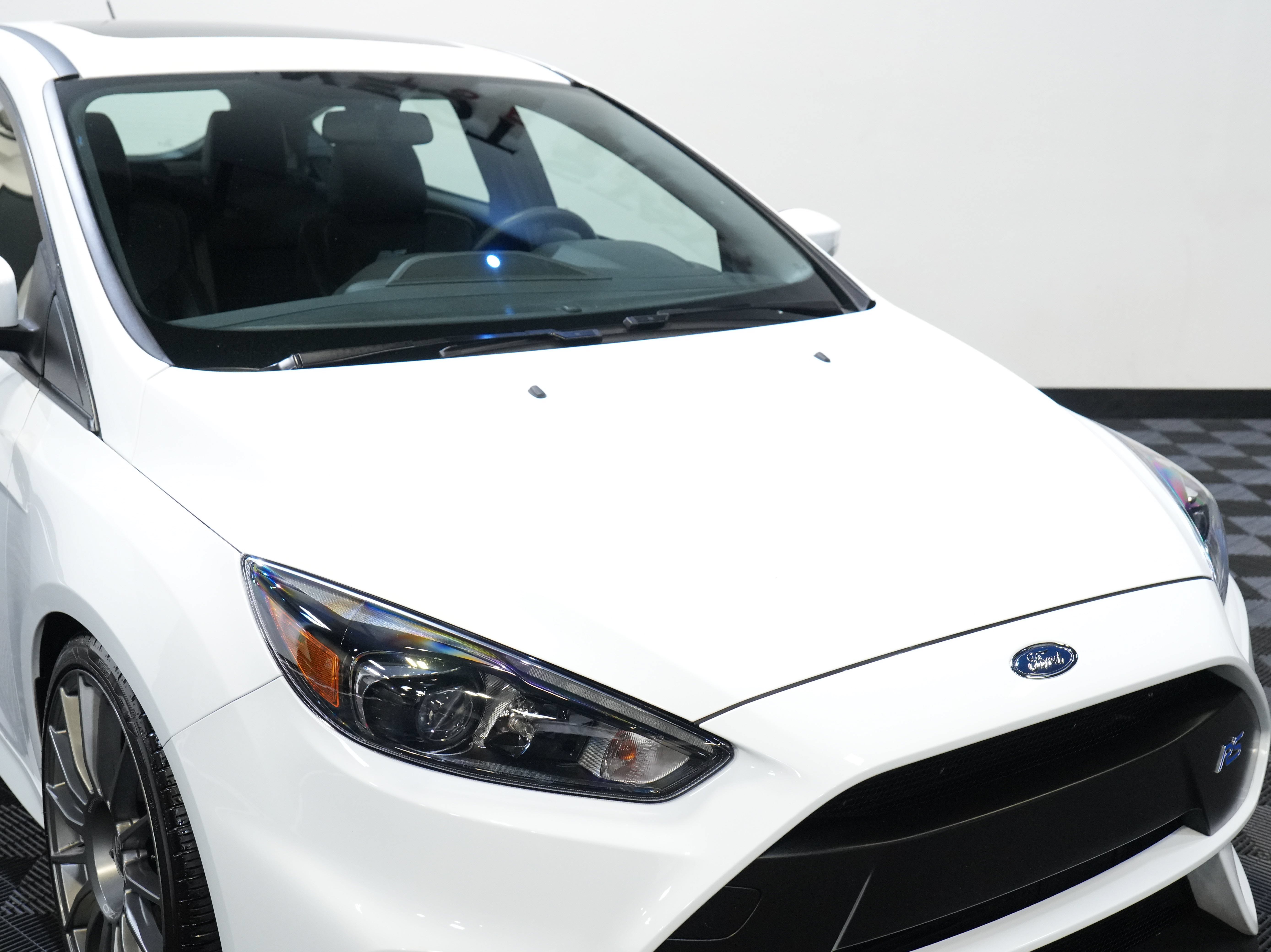 Used 2017 Ford Focus RS AWD/4WD image 12