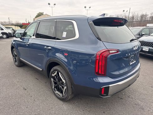 New 2025 Kia Telluride S image 7