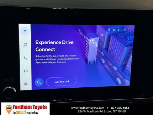 Used 2025 Toyota Camry SE image 19