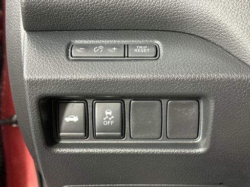 Used 2017 Nissan Altima 2.5 SR w/ Midnight Edition Package image 26