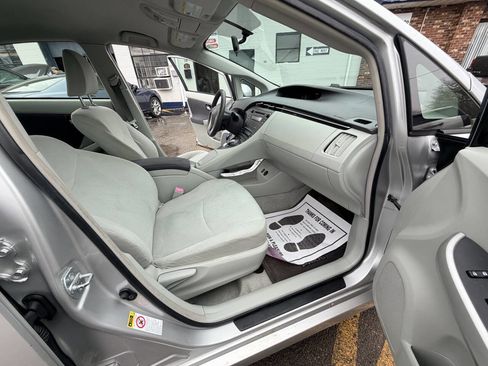 Used 2010 Toyota Prius Two image 17