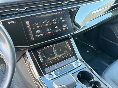 Used 2022 Audi Q7 Premium Plus w/ Premium Plus Package image 29