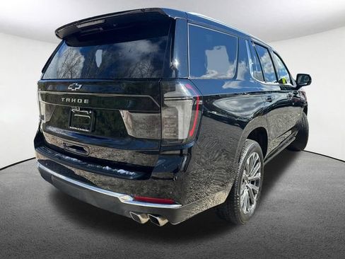 Used 2025 Chevrolet Tahoe High Country AWD/4WD image 14