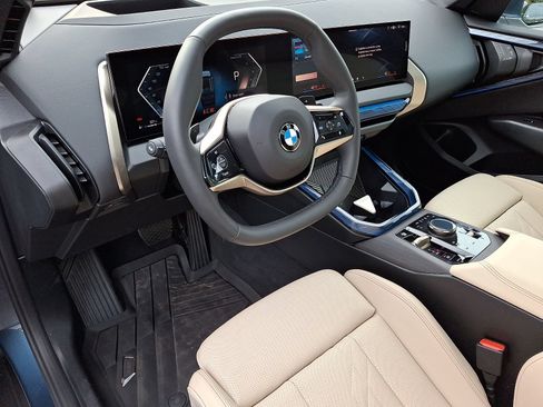 Used 2025 BMW X3 xDrive30i w/ Premium Package AWD/4WD image 9