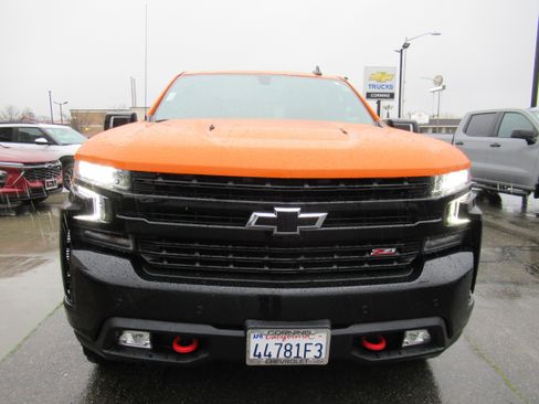 Used 2021 Chevrolet Silverado 1500 LT Trail Boss image 3