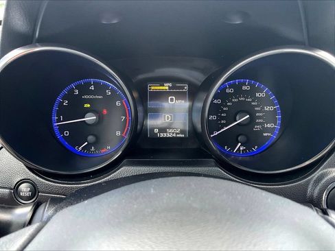 Used 2016 Subaru Outback 2.5i Limited AWD/4WD image 13
