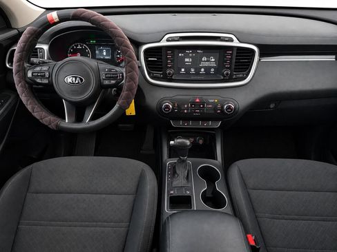 Used 2017 Kia Sorento FWD w/ LX Convenience Package image 31