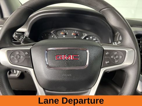 Used 2023 GMC Acadia SLE w/ Driver Convenience Package image 13