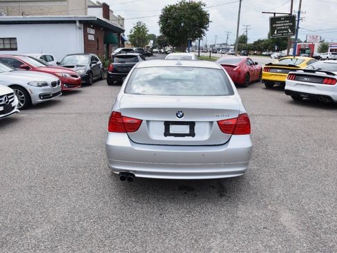 Used 2010 BMW 328i Sedan RWD image 5