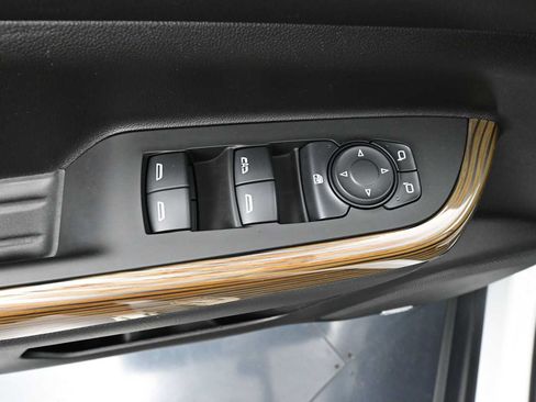 Used 2023 GMC Acadia SLE w/ Driver Convenience Package AWD/4WD image 7