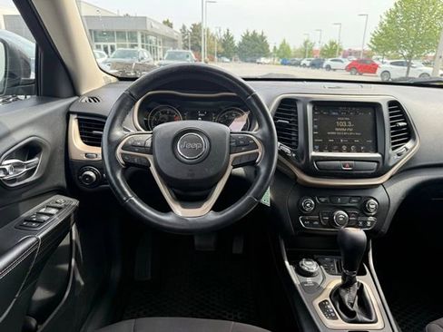 Used 2017 Jeep Cherokee 75th Anniversary image 6