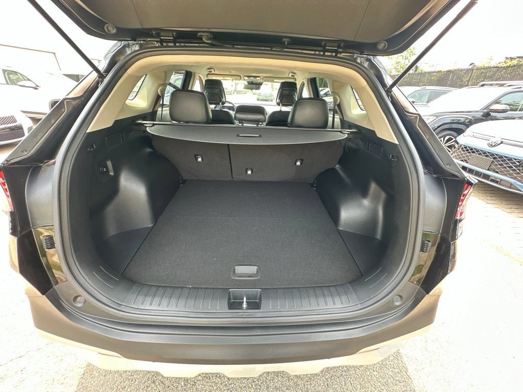 Used 2024 Kia Sportage EX AWD/4WD image 33