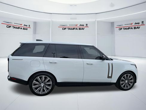 Used 2025 Land Rover Range Rover Long Wheelbase Autobiography AWD/4WD image 7