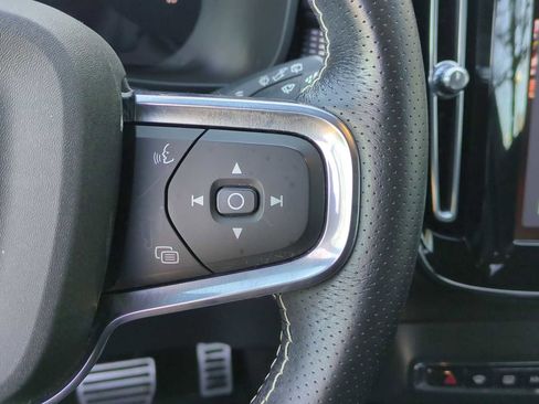 Used 2021 Volvo XC40 P8 Recharge w/ Advanced Package image 24