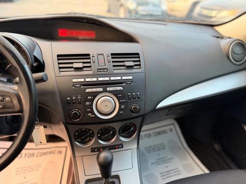 Used 2011 MAZDA MAZDA3 i Touring image 15