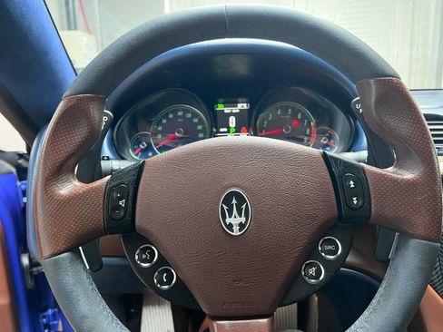 Used 2016 Maserati GranTurismo Sport image 21