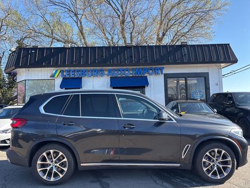 Used 2019 BMW X5 xDrive40i w/ Premium Package 2 AWD/4WD image 3