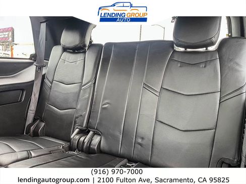 Used 2018 Cadillac Escalade Platinum image 19