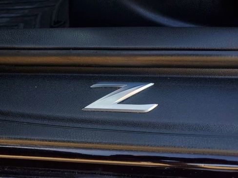 Used 2017 Nissan 370Z Touring image 21