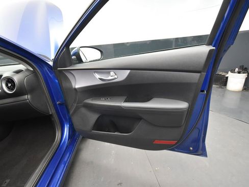 Used 2024 Kia Forte LXS image 12