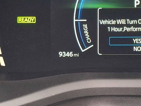 Used 2025 Toyota Camry LE w/ Convenience Package image 21